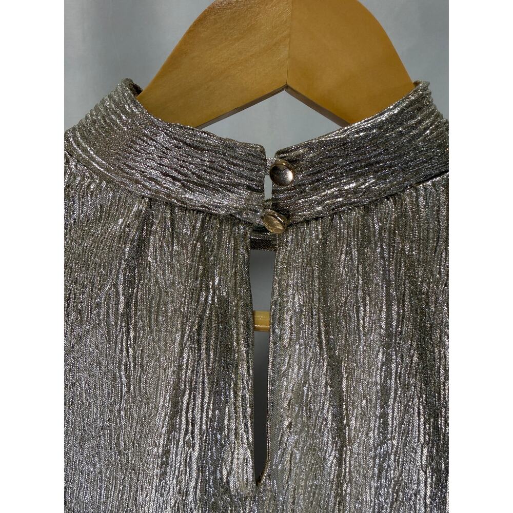 Express Women’s M Metallic Gold Pleated Sleeveless Keyhole Mock Neck Party Top - Picture 6 of 7